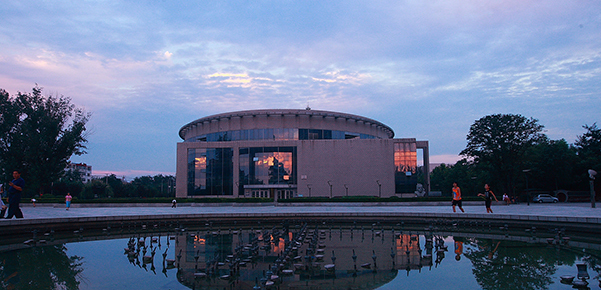 河北大学